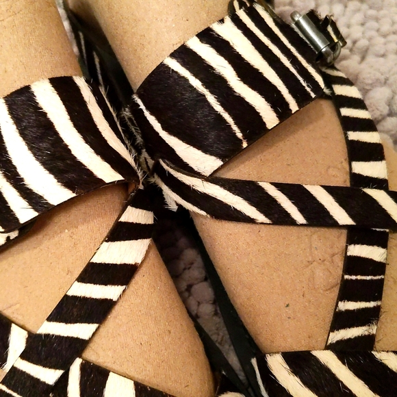 NWT Fidella Leather Sandals - Picture 4 of 8